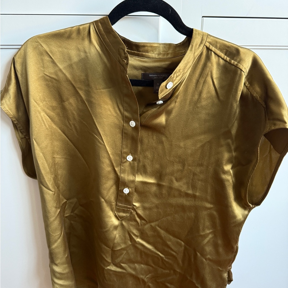 Banana Republic Olive Green Satin Blouse